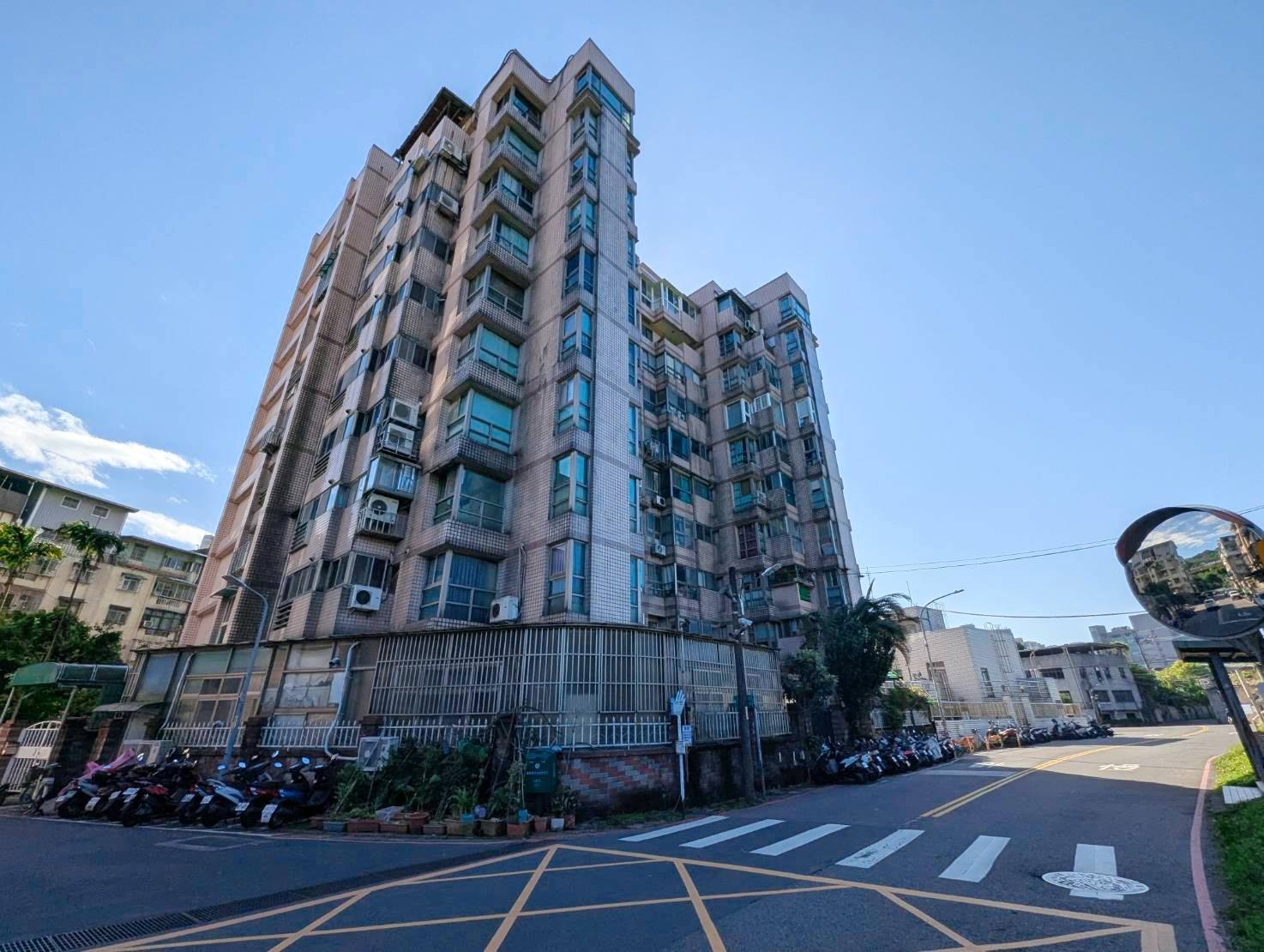 裕隆城商圈河堤極品大空間