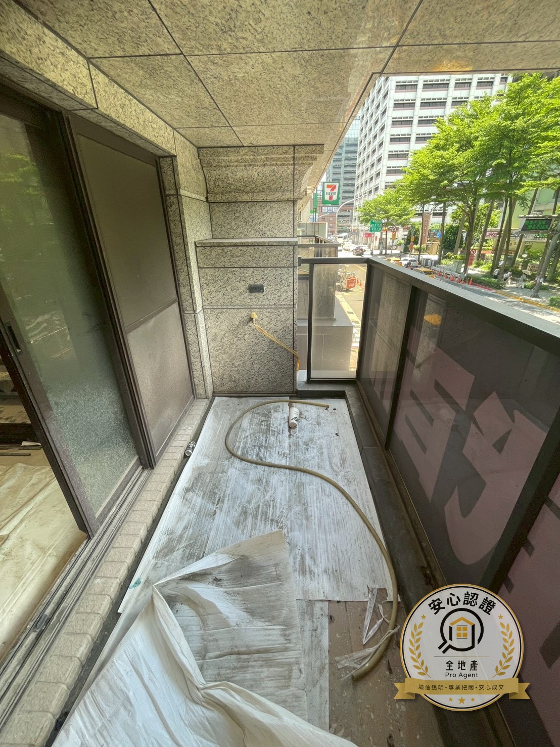 泰無限邊間二樓