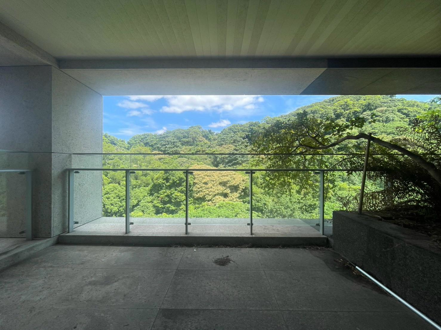 山舉目景觀溫泉綠意豪宅