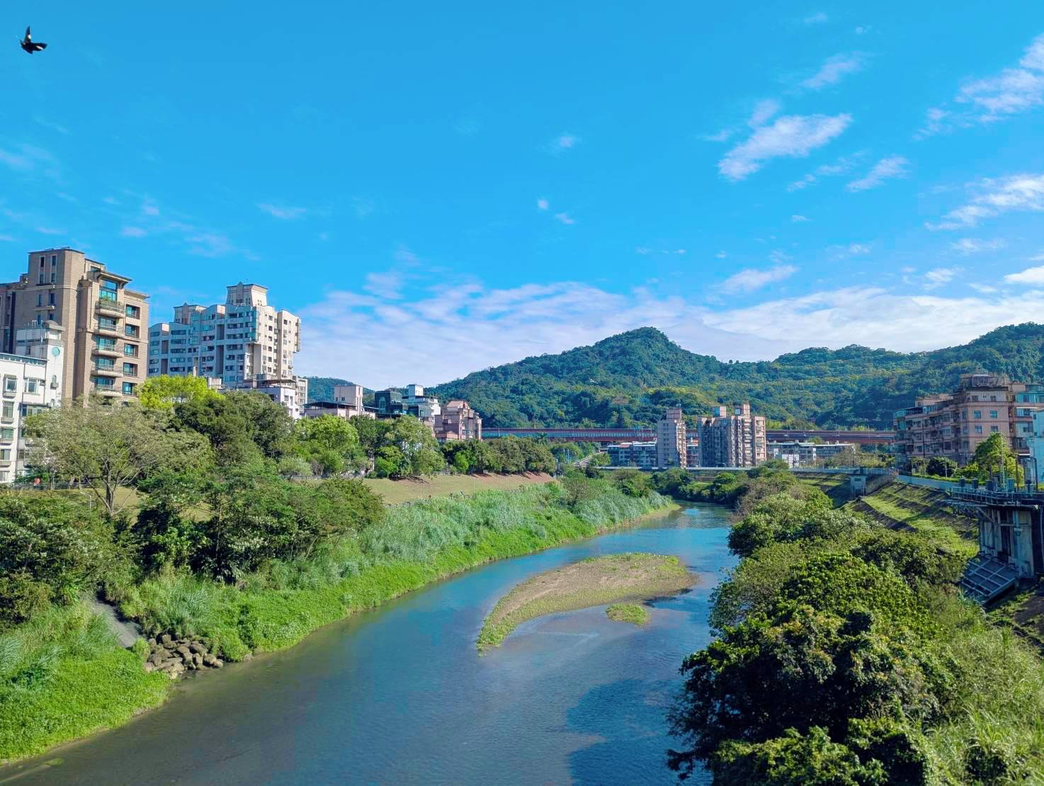 裕隆城商圈河堤極品大空間