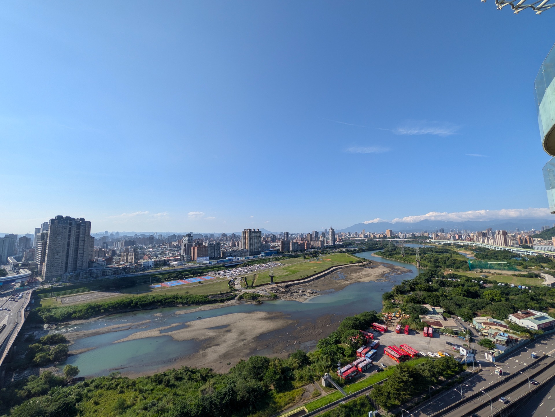 富裔河 帝王景觀河景戶