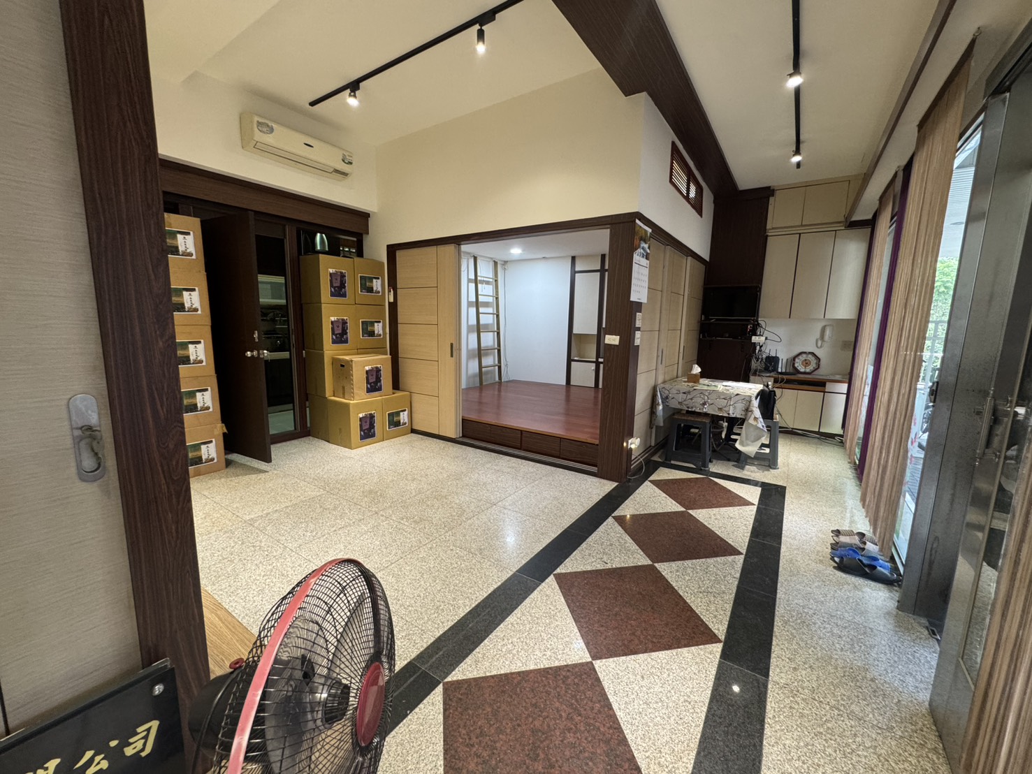 內湖區文靜巷店面